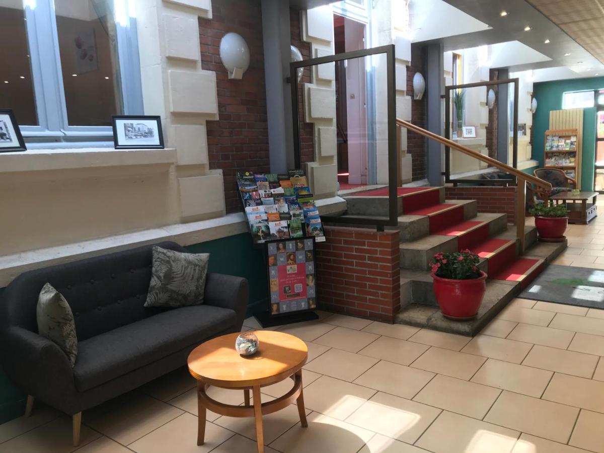 Hotel Le Beau Site Gien Esterno foto
