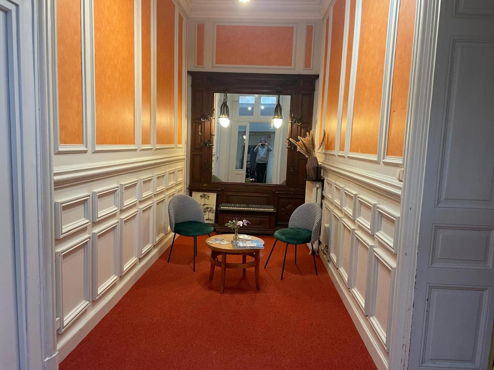 Hotel Le Beau Site Gien Esterno foto