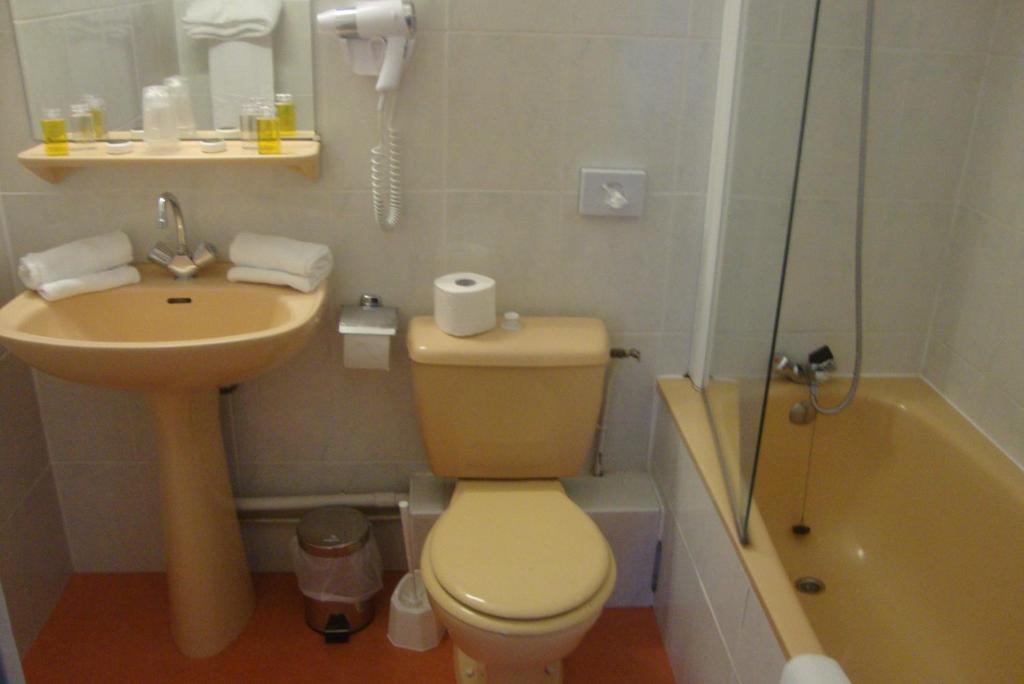 Hotel Le Beau Site Gien Camera foto